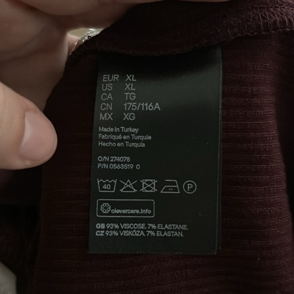 Soft basic turtleneck - Picture 5 of 5